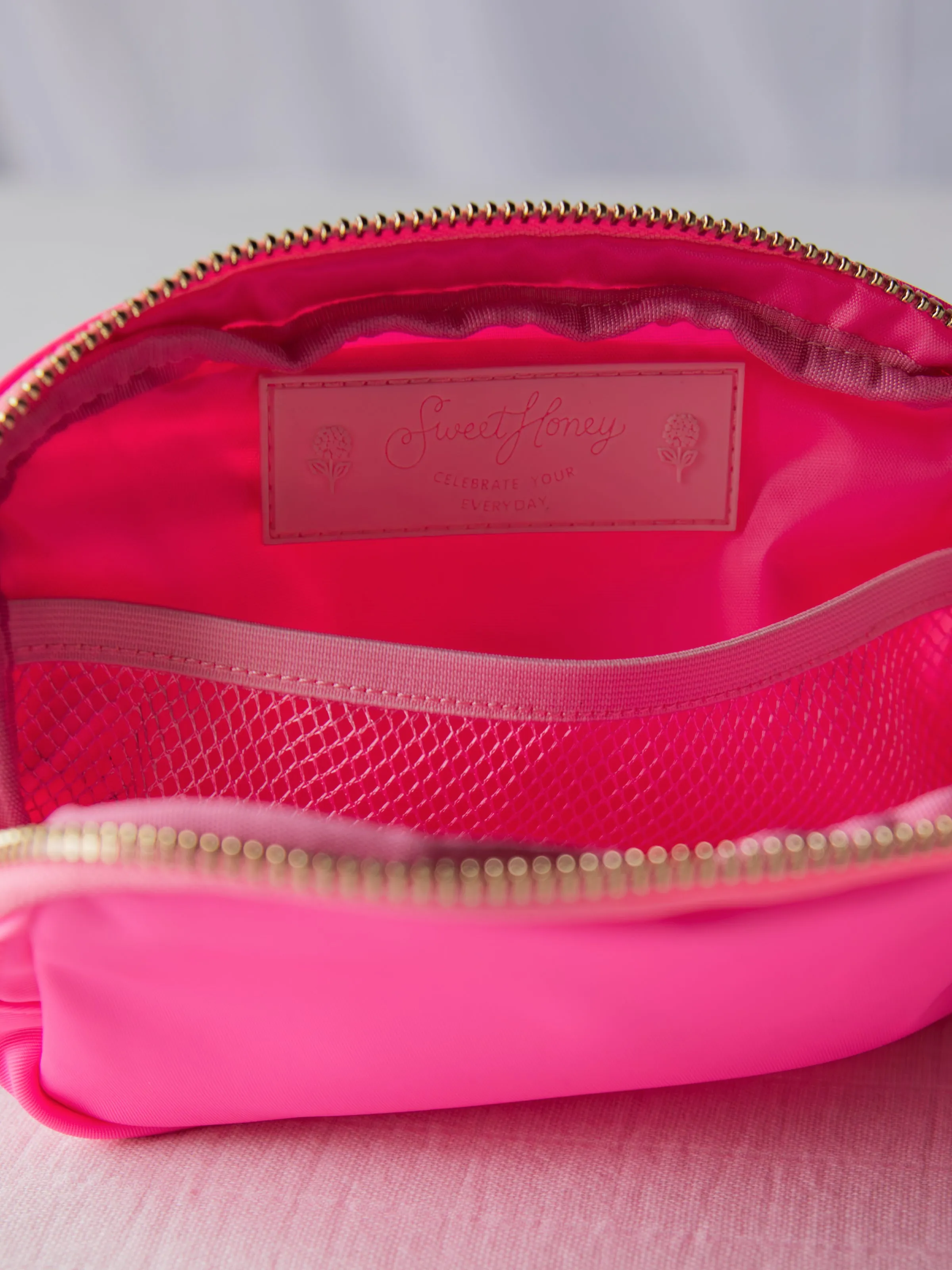 Belt Bag - Vibrant Pink